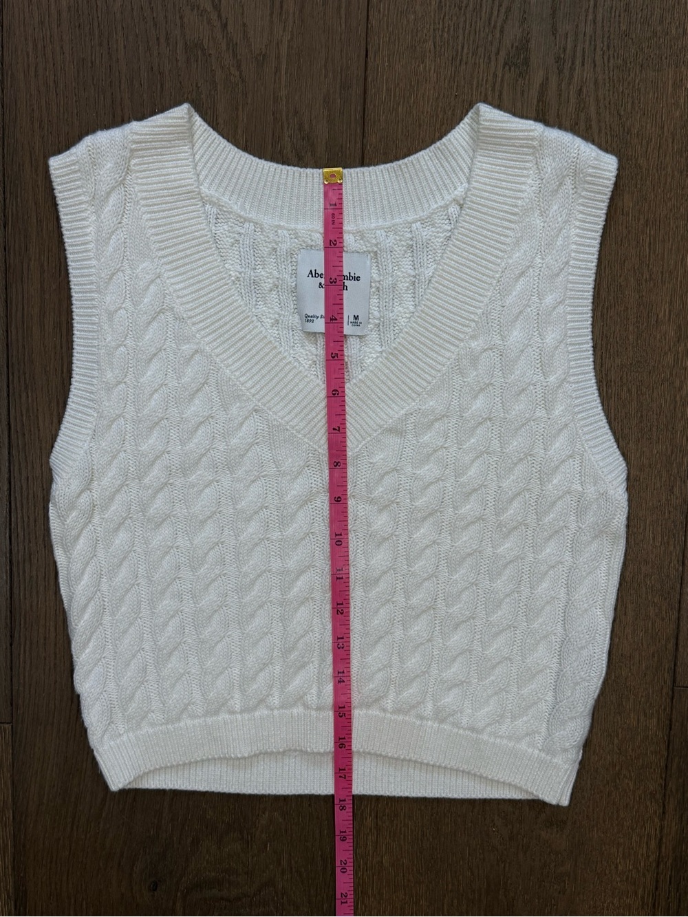 Abercrombie & Fitch Cable-Knit V-Neck Sweater Vest Cream Size M - Picture 6 of 6